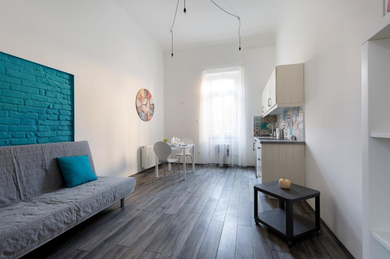 J26 Josika Budapest